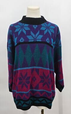 Vintage Classic Essentials Multi Colored Geometric‎ Christmas Sweater